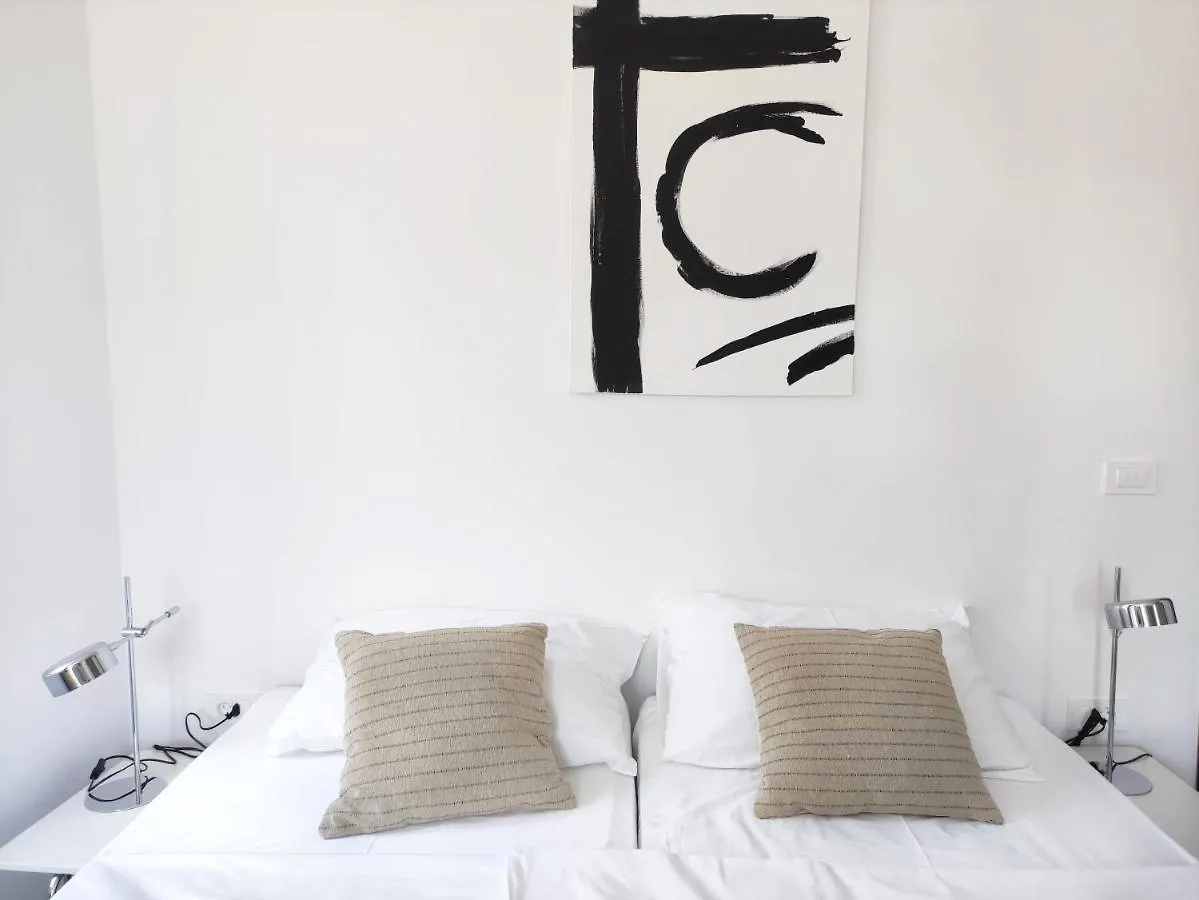 Nik Studio Apartments プーラ
