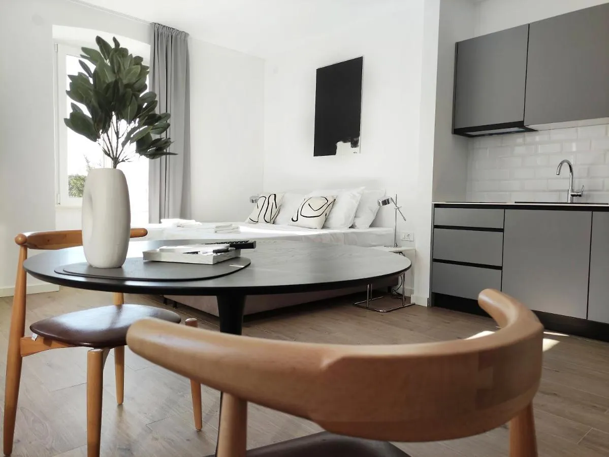 Nik Studio Apartments プーラ 0*,  クロアチア
