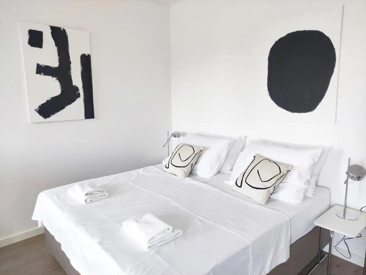 Nik Studio Apartments プーラ