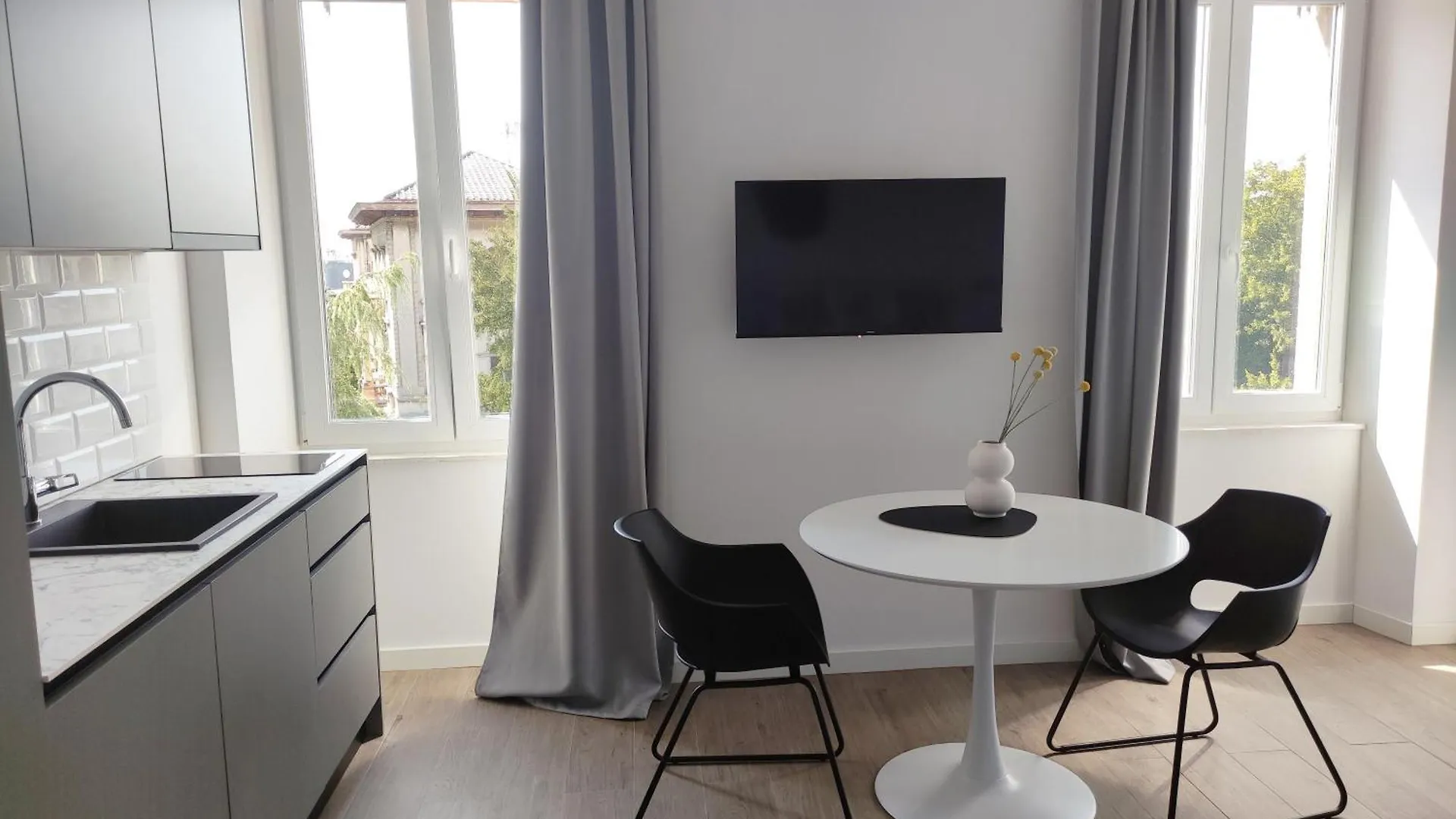 Nik Studio Apartments プーラ